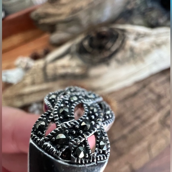 925 Sterling Silver Black Marcasite Ring Infinity Love Symbol Entwined 10.5 Gem - Picture 9 of 14
